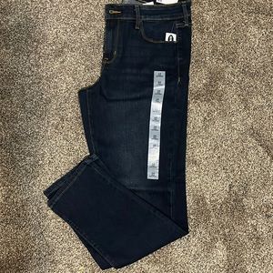 ON Power Slim Straight Mid-rise